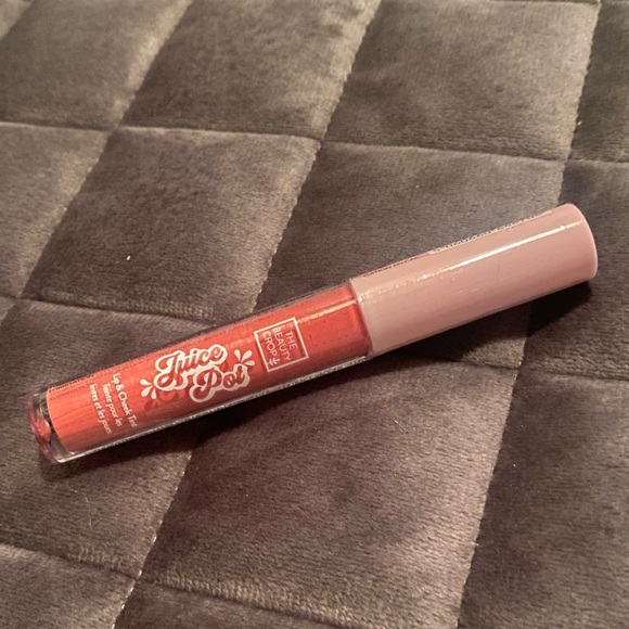 💕4/30💕The Beauty Crop Juice Pot - Picture 1 of 5